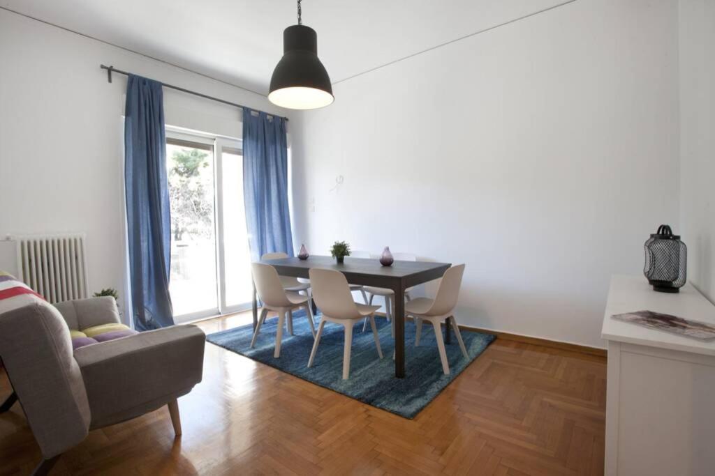 Palaio Faliro, A Bright And Spacious Apartment Athena Bagian luar foto